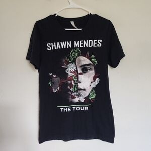 Shawn Mendes The Tour T-shirt Womens size Small Oversized